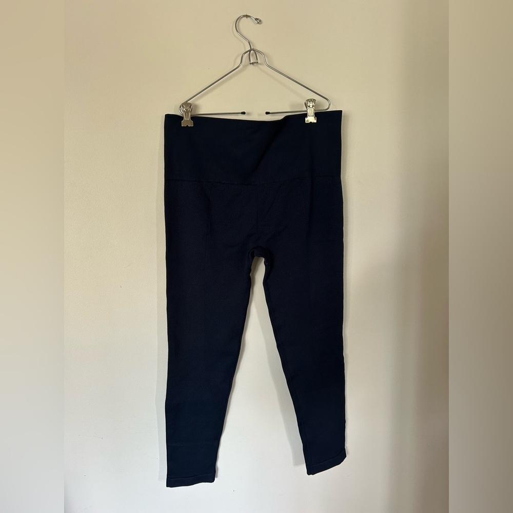 NWT SPANX 2XL Navy Cropped High Rise Leggings